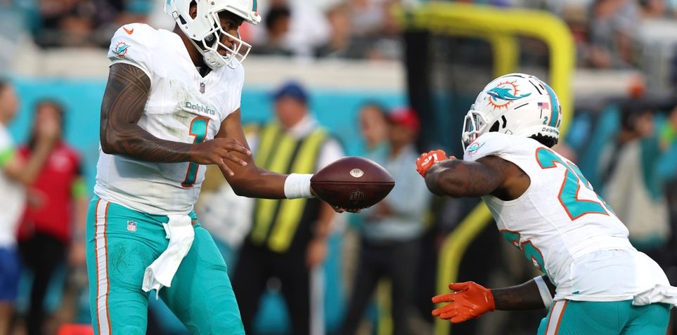 New England Patriots vs. Miami Dolphins: Predictions, point spread, game  plans, matchups and more 