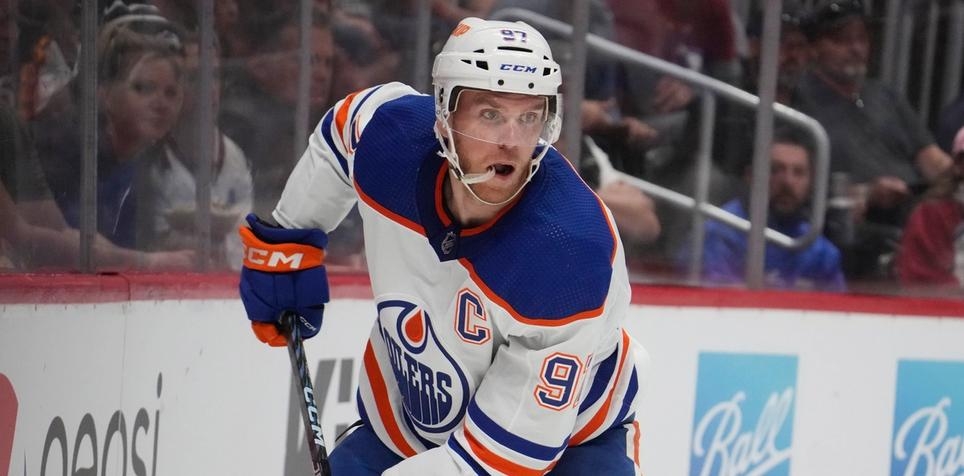 Oilers' Connor McDavid Wins 2022-23 NHL Hart Trophy; 3rd Time