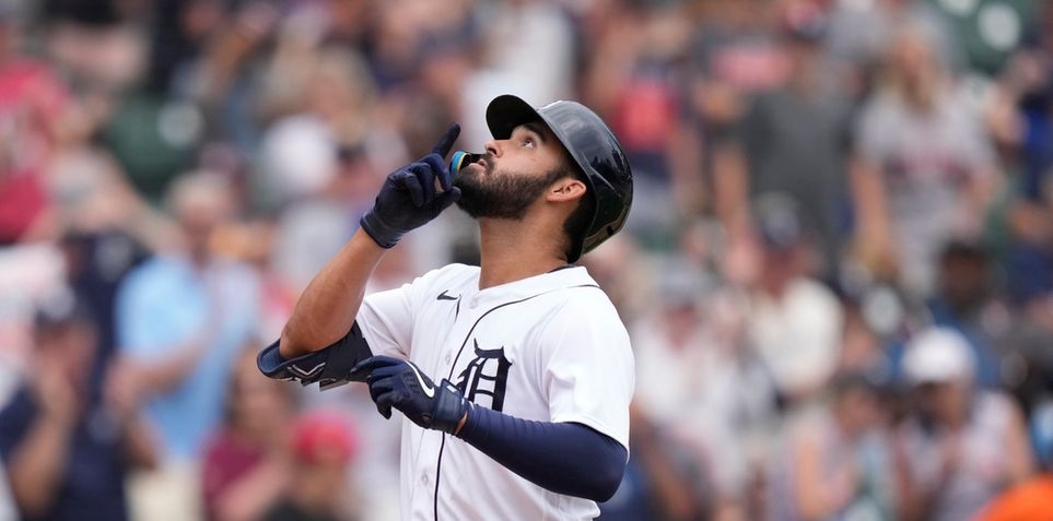 Red Sox beat Tigers 6-3 to take series
