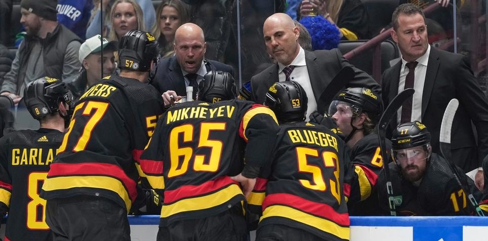 NHL Jack Adams Award Odds: Rick Tocchet Leading the Way for the Canucks