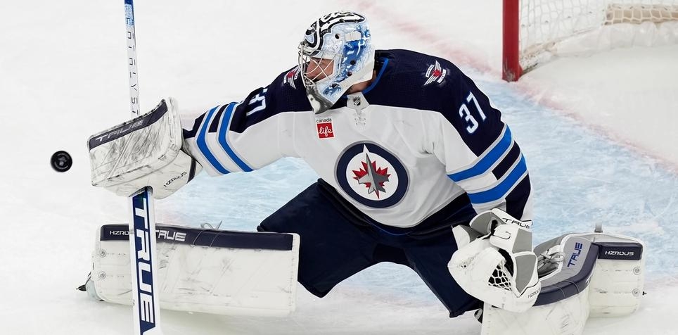 NHL Vezina Trophy Odds Update: Can Anyone Top Connor Hellebuyck?