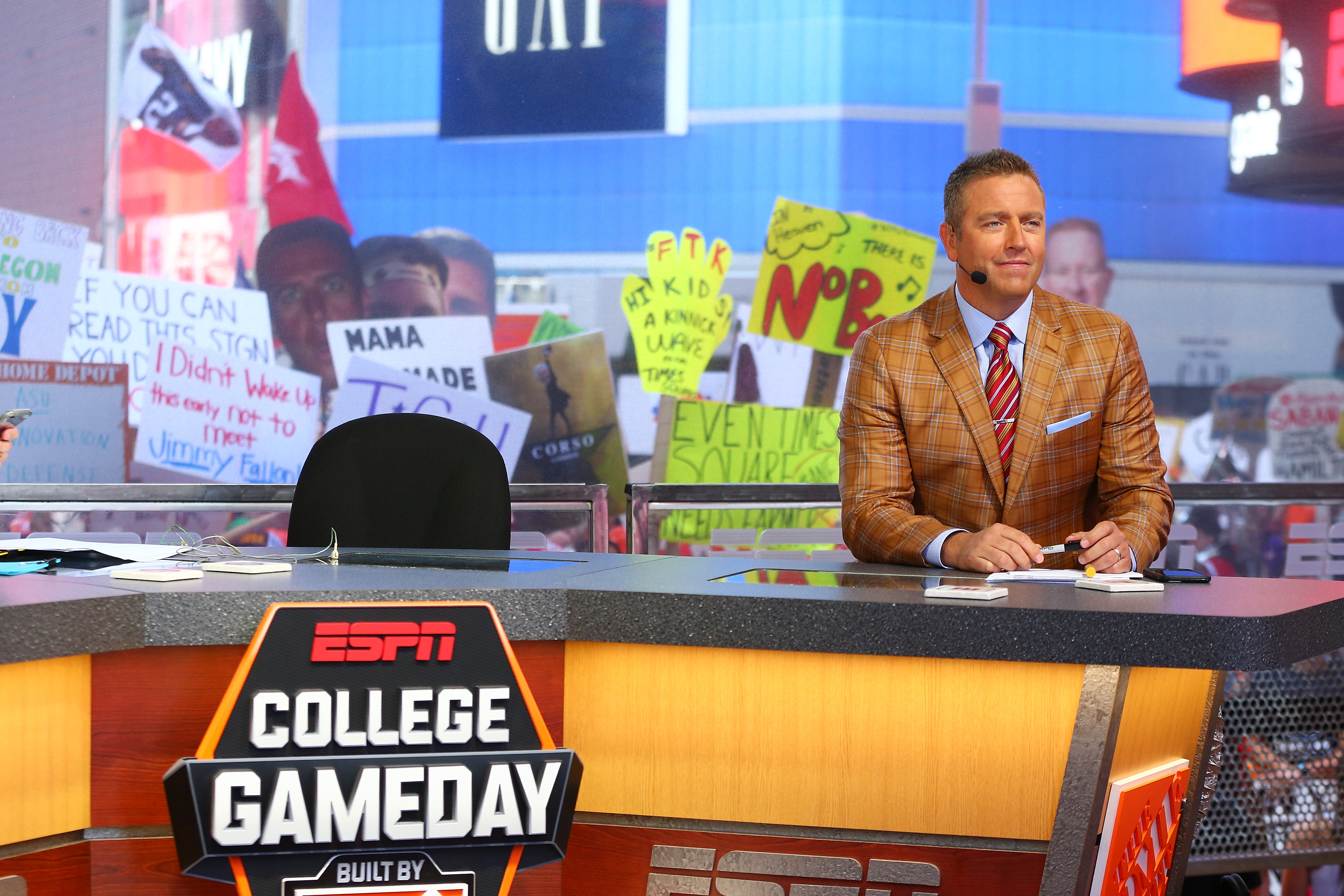 ESPN College GameDay Crew Picks and Predictions CFP Semifinals & Bowls on Dec. 31 With Guest Picker Bill Goldberg