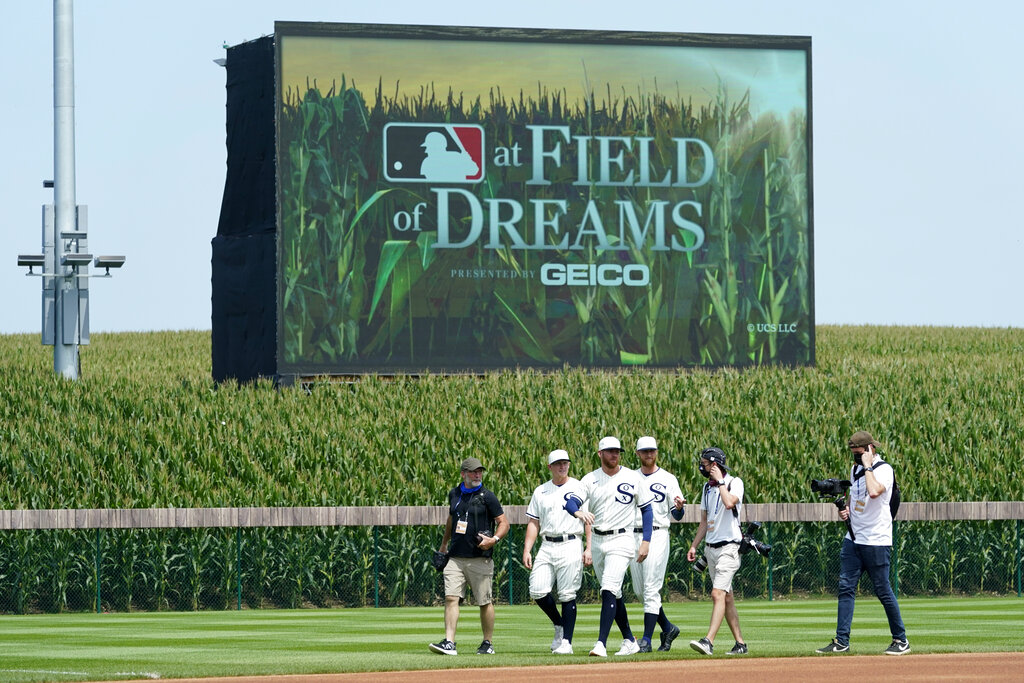 Updates on the 2022 MLB Field of Dreams Game, ticket sales, TV info