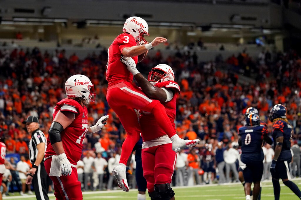 Houston vs Texas Tech Prediction, Odds, & Betting Trends for College Football Week 2 Game