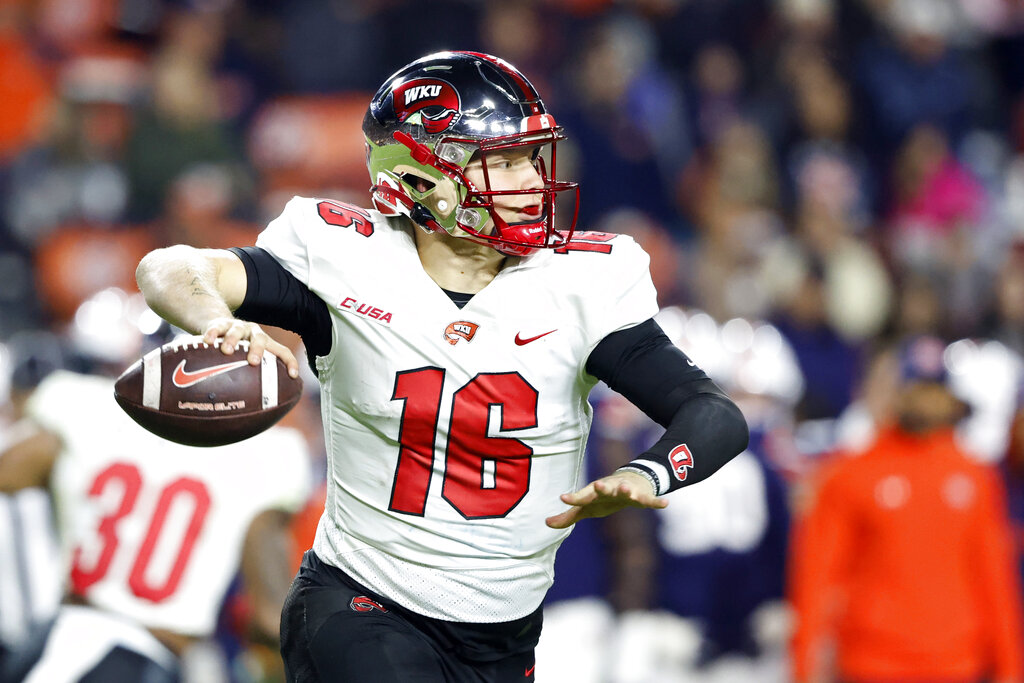 New Orleans Bowl 2022: Western Kentucky vs South Alabama Kickoff Time, TV Channel, Betting, Prediction & More