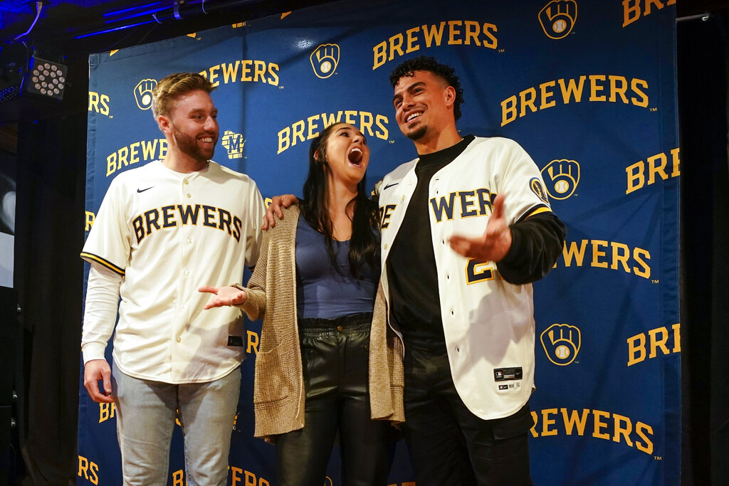 Brewers reveal 2023 theme nights, including a Ueck Skywalker bobblehead and  more