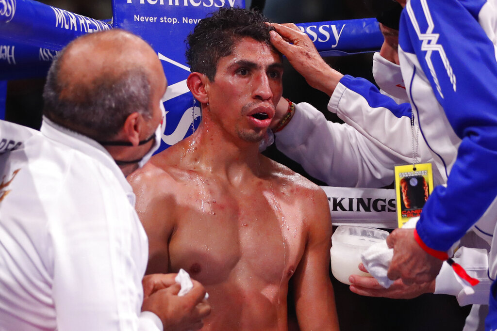 Rey Vargas vs O'Shaquie Foster Complete Fight Card, Odds & Predictions