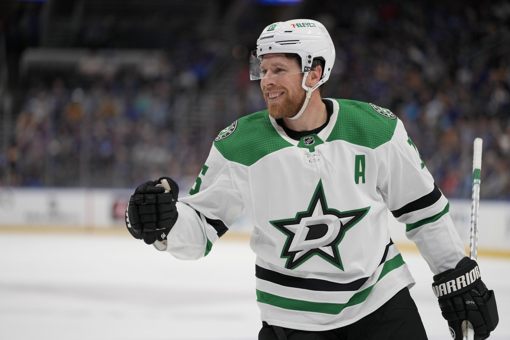 NHL picks: Best player prop bets for Stars-Golden Knights in Game 1 of  Western Conference Final - DraftKings Network