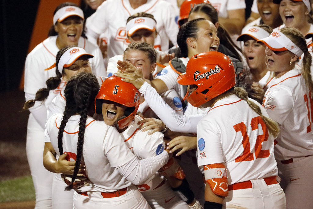 Texas beats Oklahoma State to advance to Softball World Series Championship  series