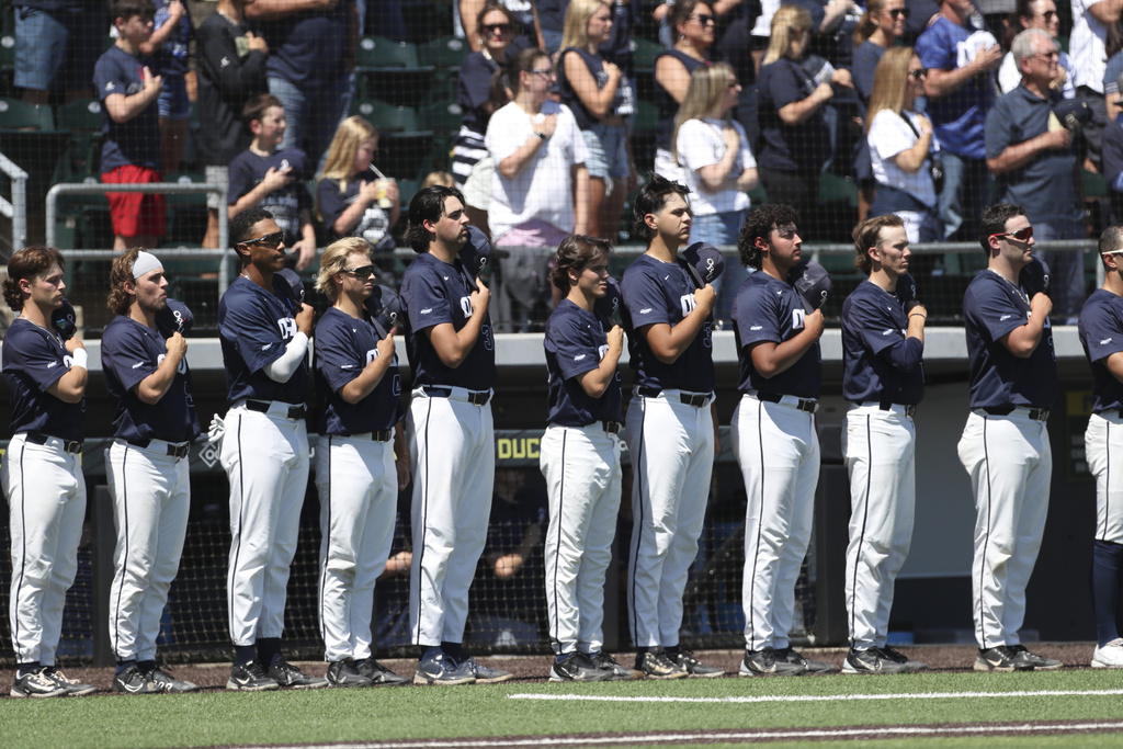 Florida vs. Oral Roberts: 2023 Men's College World Series