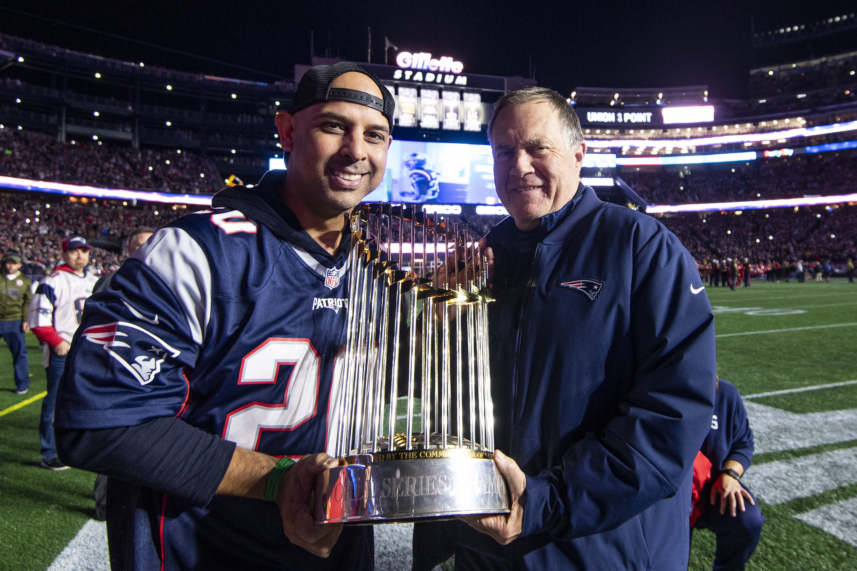 Who has won both the Super Bowl and World Series?